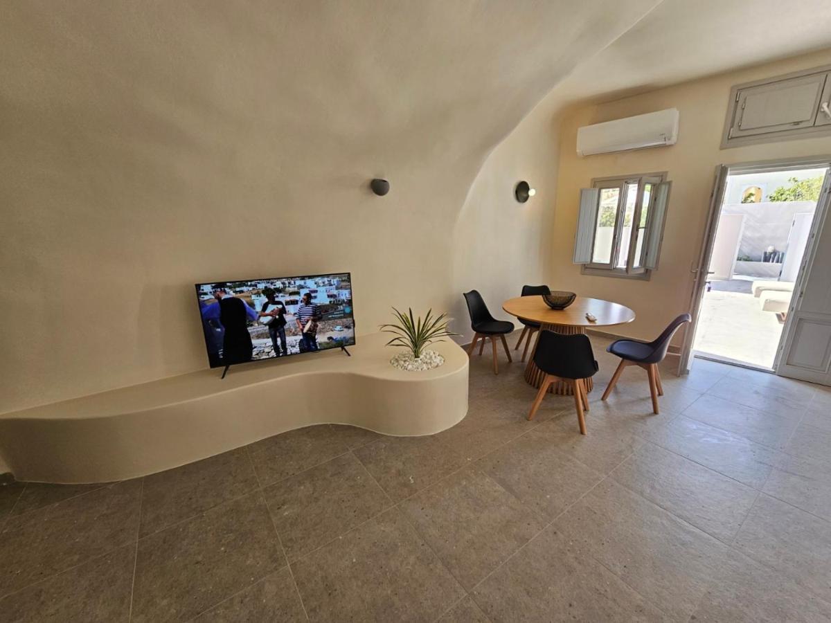 Petroma Cave Suites Vourvoúlos Dış mekan fotoğraf